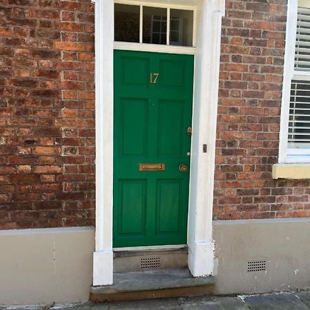 18Th Century Townhouse In Chester City Centre Exterior foto